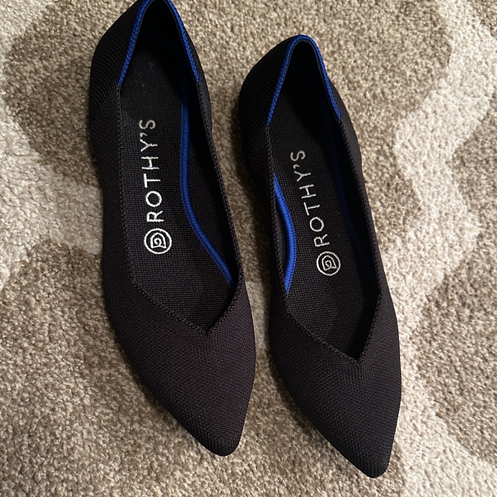 Rothy's Women's Black and Blue Flats